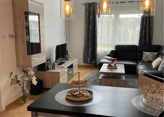 - Anonim 1 I 2 아파트