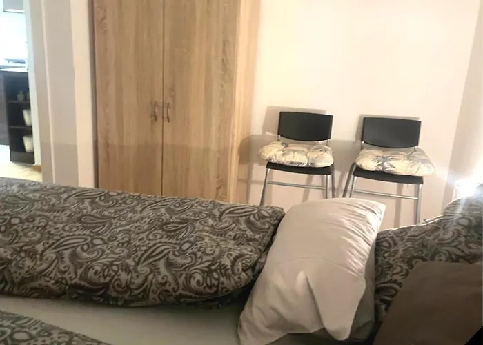 - Anonim 1 I 2 아파트 *